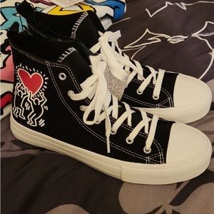 Keith Haring converse women’s 8. Brand new